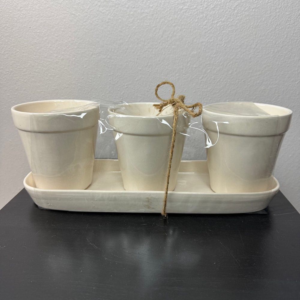 Rae Dunn Planter Set of Three Plant Pots on Tray Cream w/ Easter & Chick Retired - Picture 2 of 13